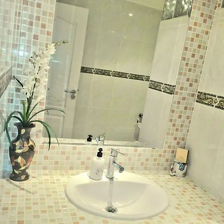Apartment Centro: Beachfront Charm *