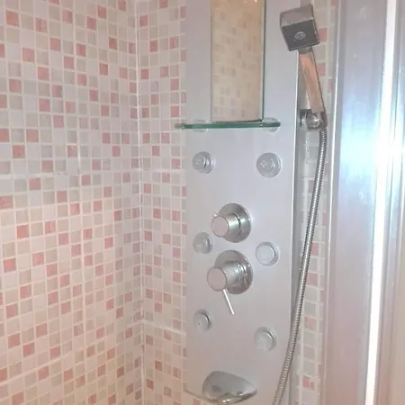 Centro: Beachfront Charm Apartment Marbella